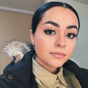 Meet your Posher, Isabella